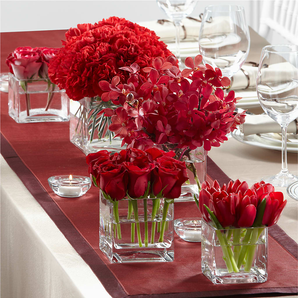 Modern Grace Centerpiece – Berkeley Florist, Moncks Corner SC
