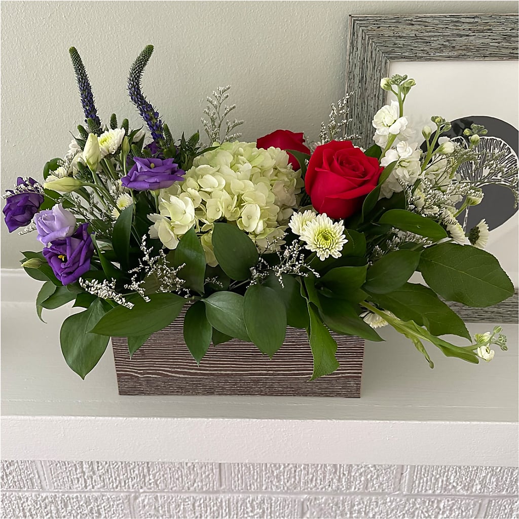 Sweet Magnolia Bouquet –  Berkeley Florist, Moncks Corner SC