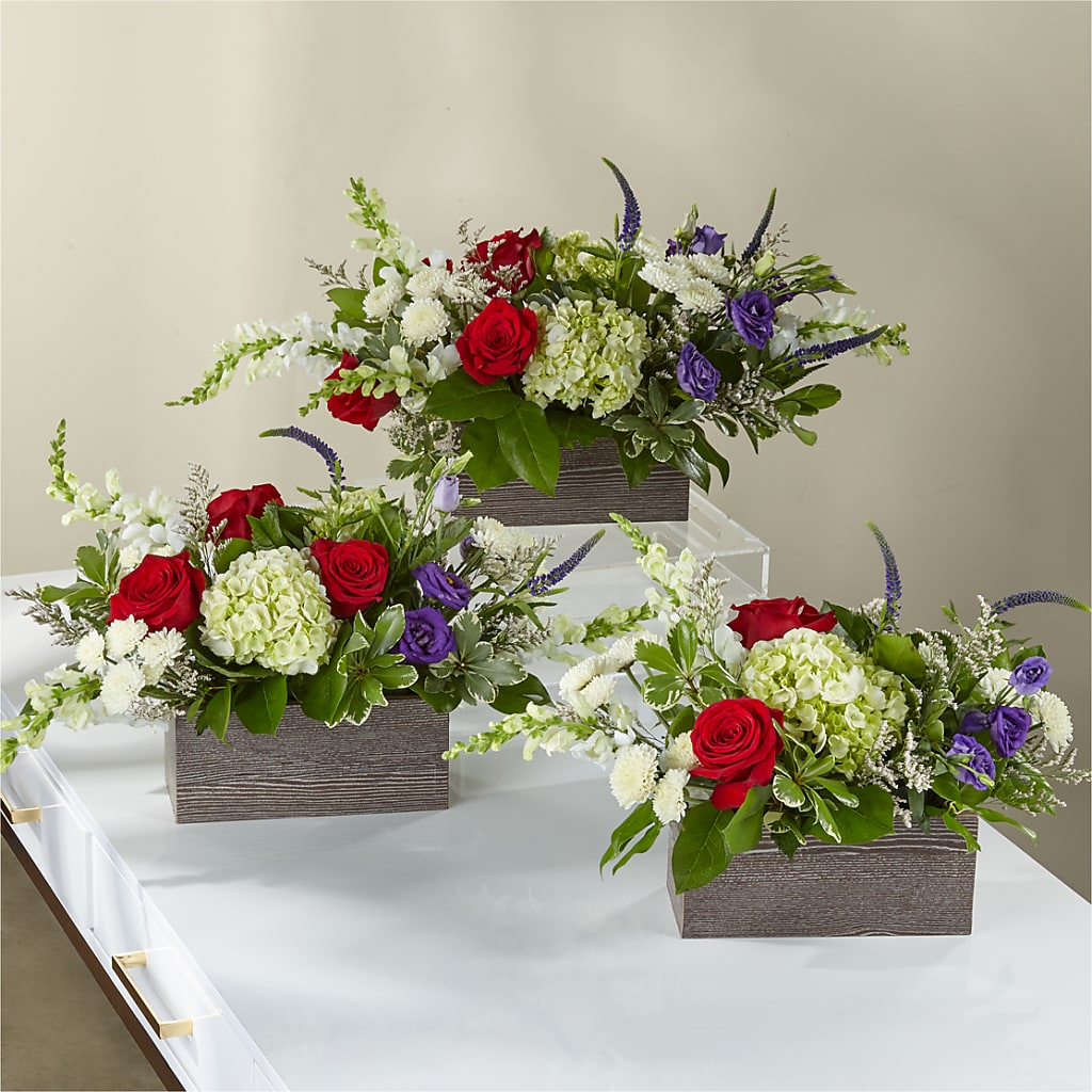 Sweet Magnolia Bouquet –  Berkeley Florist, Moncks Corner SC