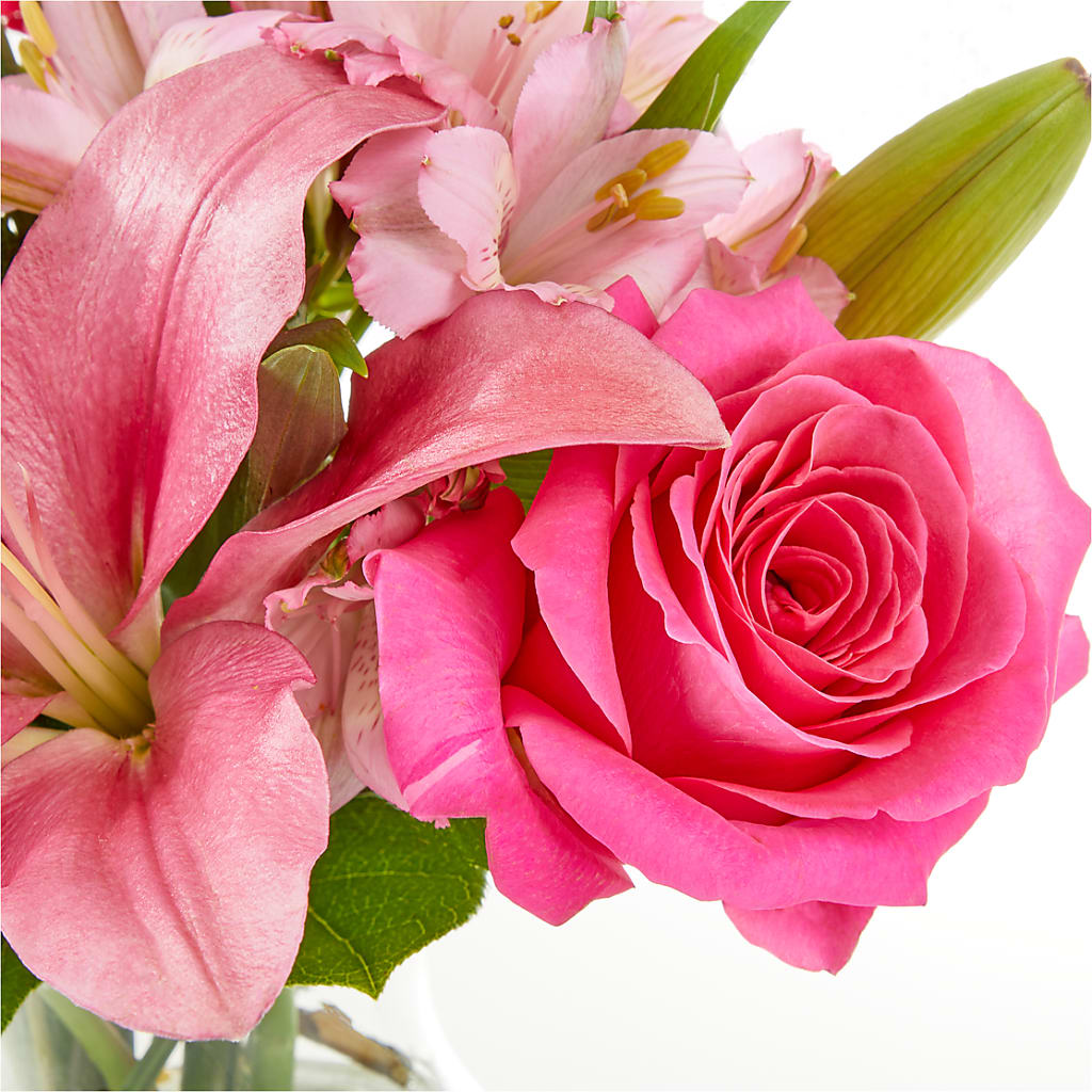 Lots of Love Bouquet –  Berkeley Florist, Moncks Corner SC